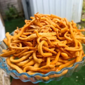 Crispy homemade chin chin